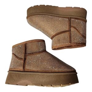 Yoki Rhinestone Womens Sz 6 Platform Bootie Camel/Taupe Faux Fur Lined Comfort